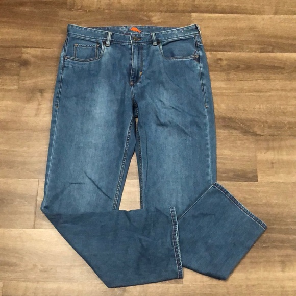 Tommy Bahama Other - Men’s Tommy Bahama Straight Leg Blue Jeans size 34 x 32